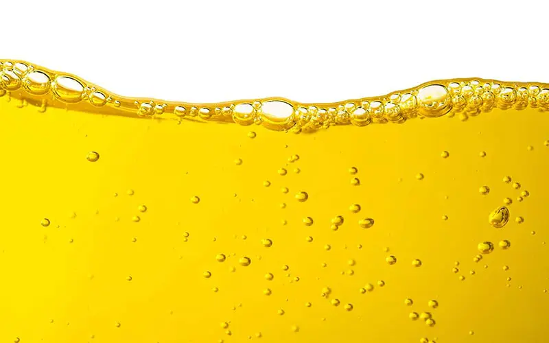 دلیل تفاوت رنگ بنزین